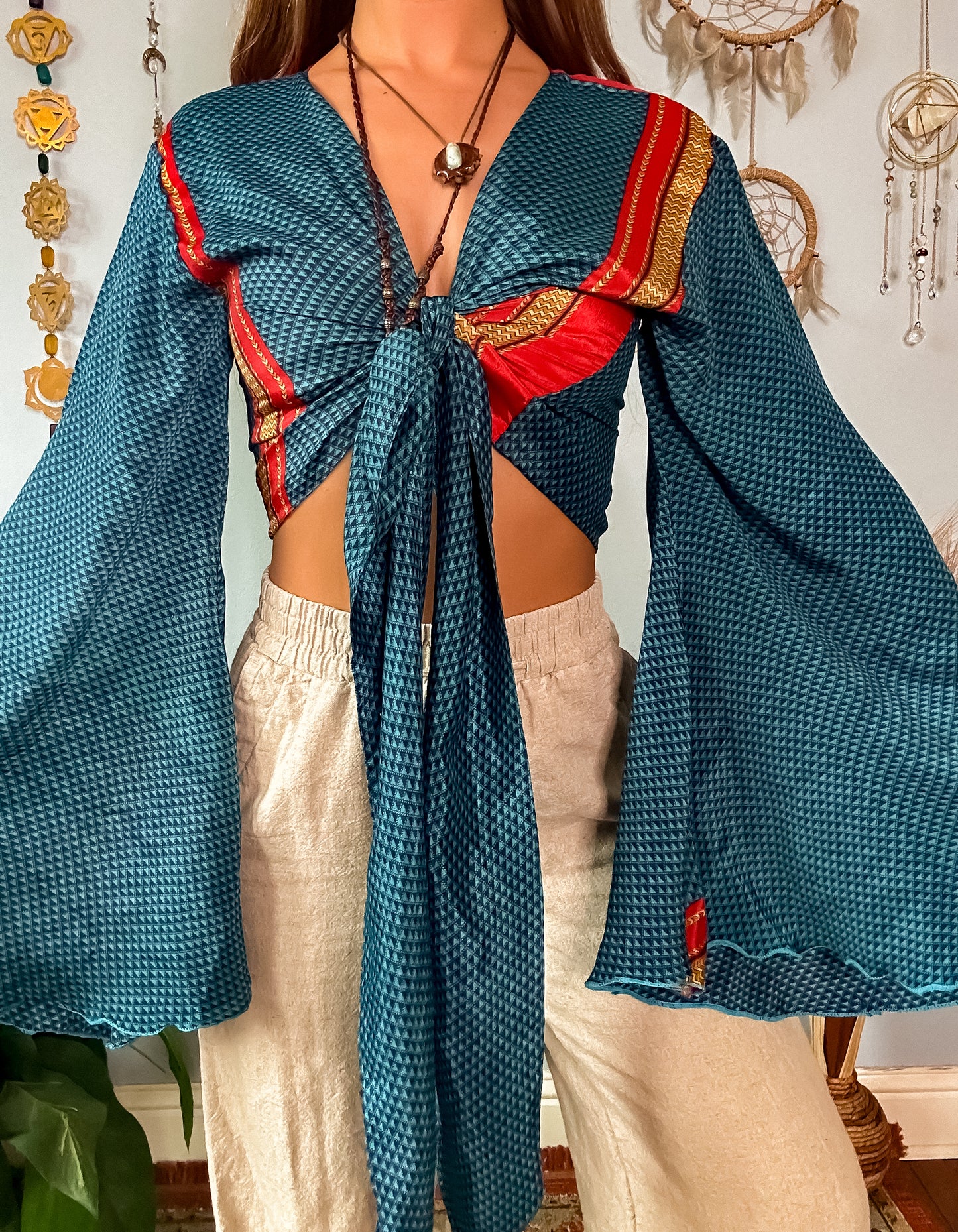 SILK BELL SLEEVE TOP