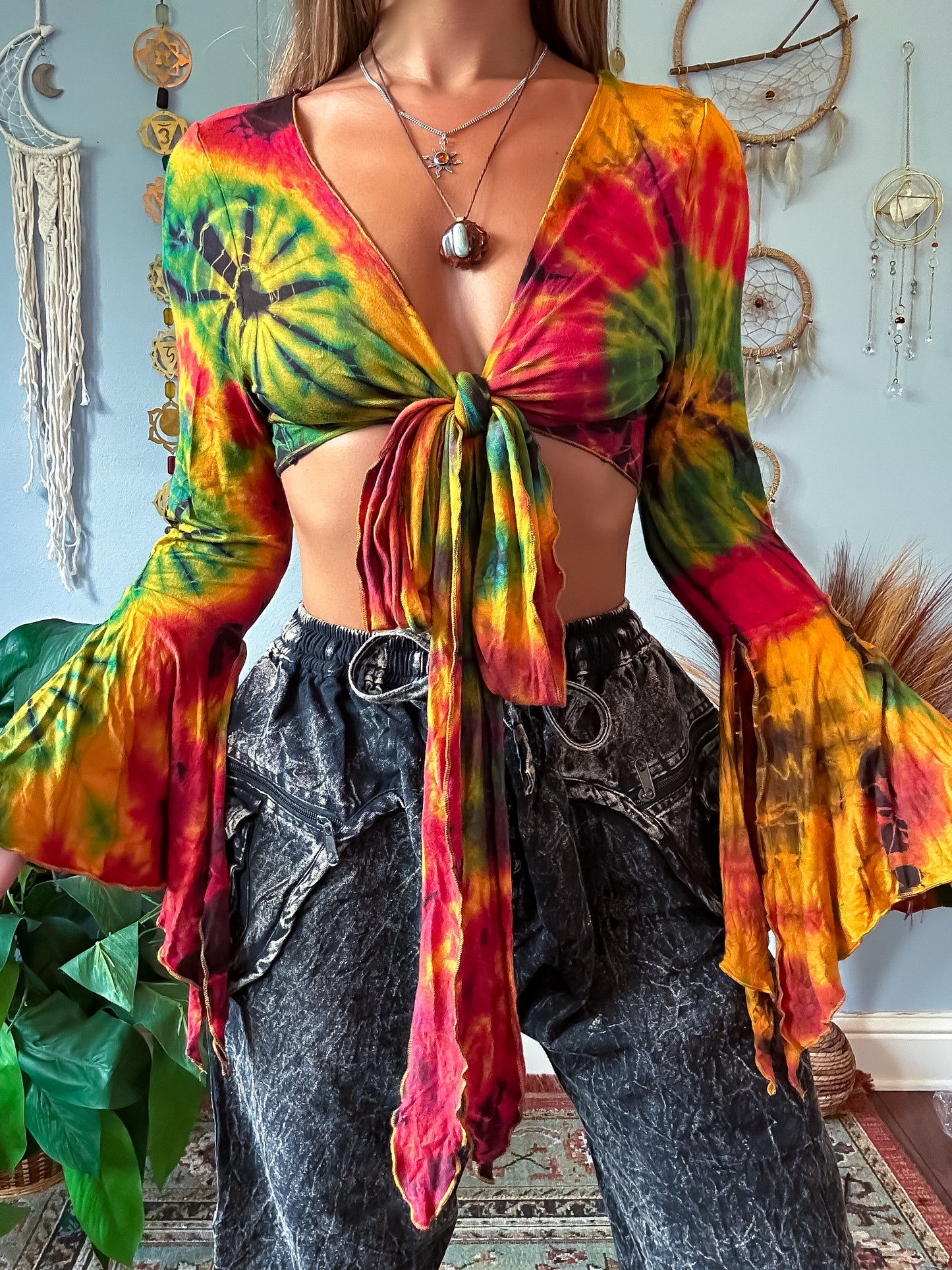MALOKAI BELL SLEEVE TOP - LEMON LIME