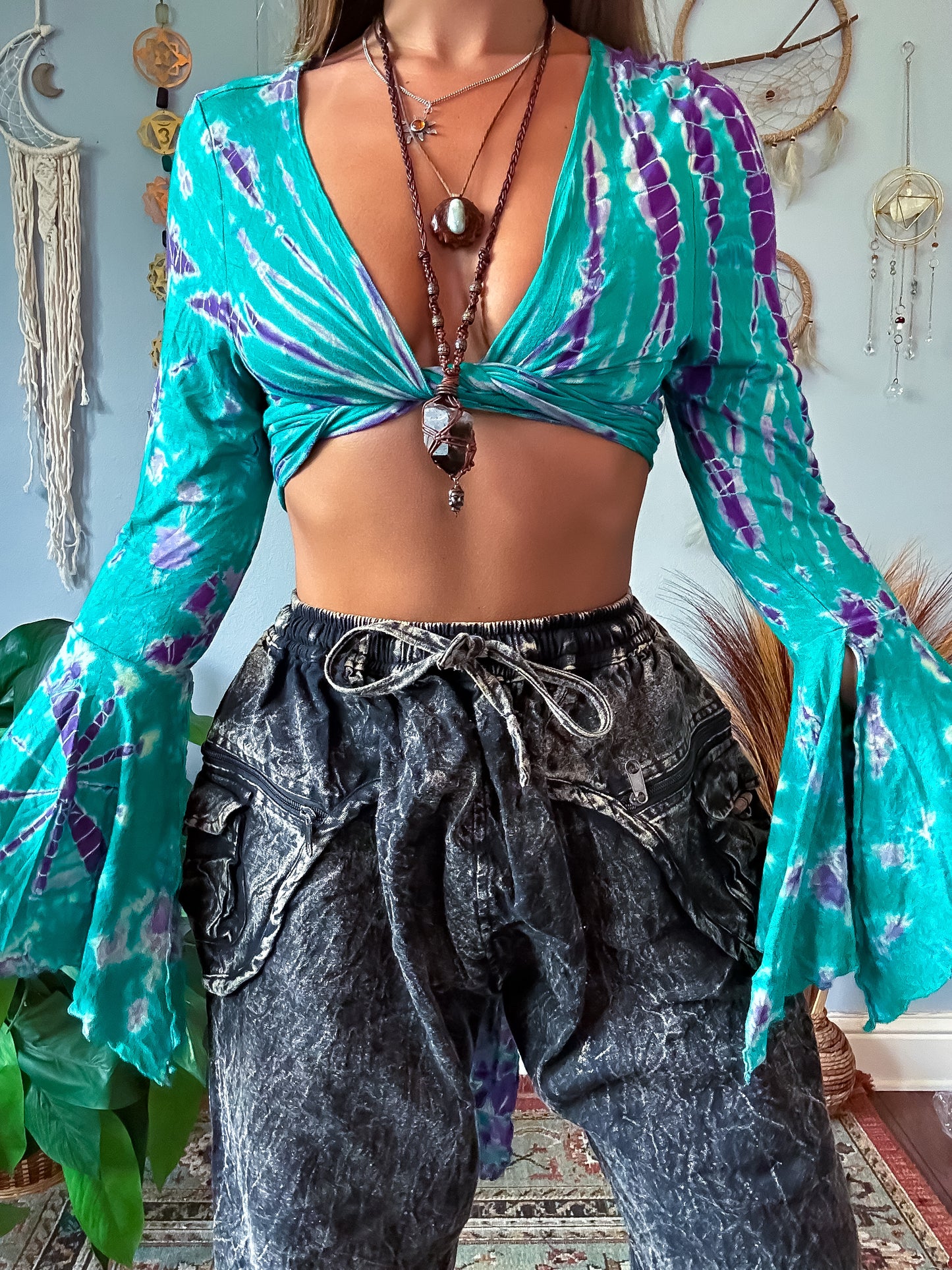 MALOKAI BELL SLEEVE TOP - MINT BLUE