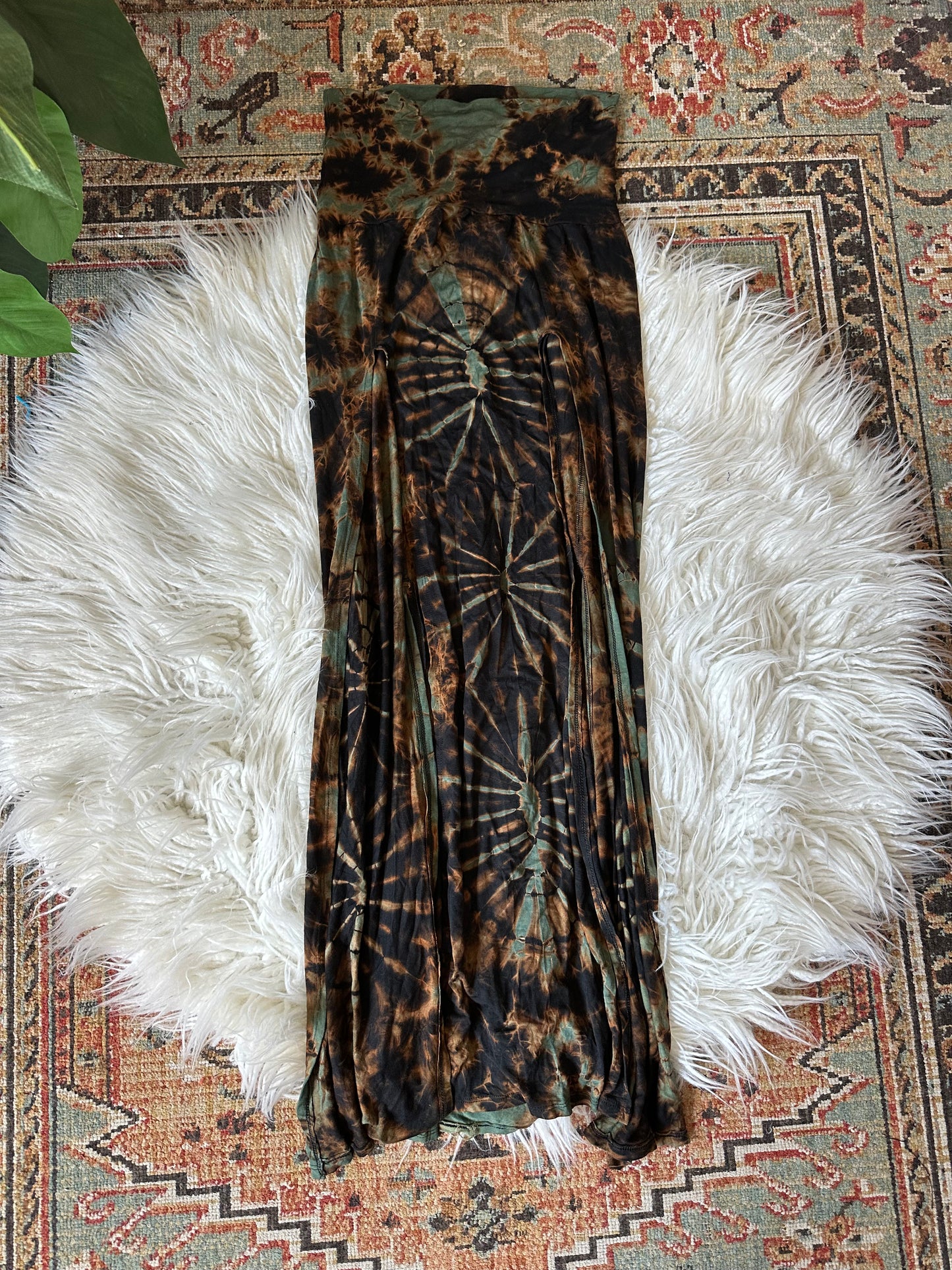 DIXIE SPLIT LET SKIRT