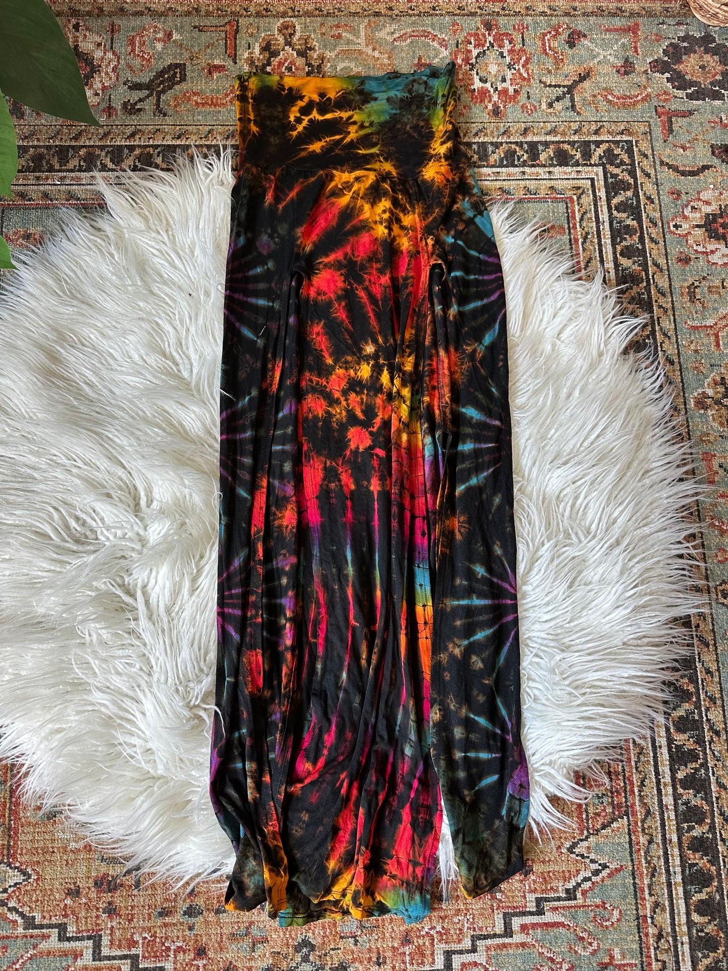 DIXIE SPLIT LET SKIRT