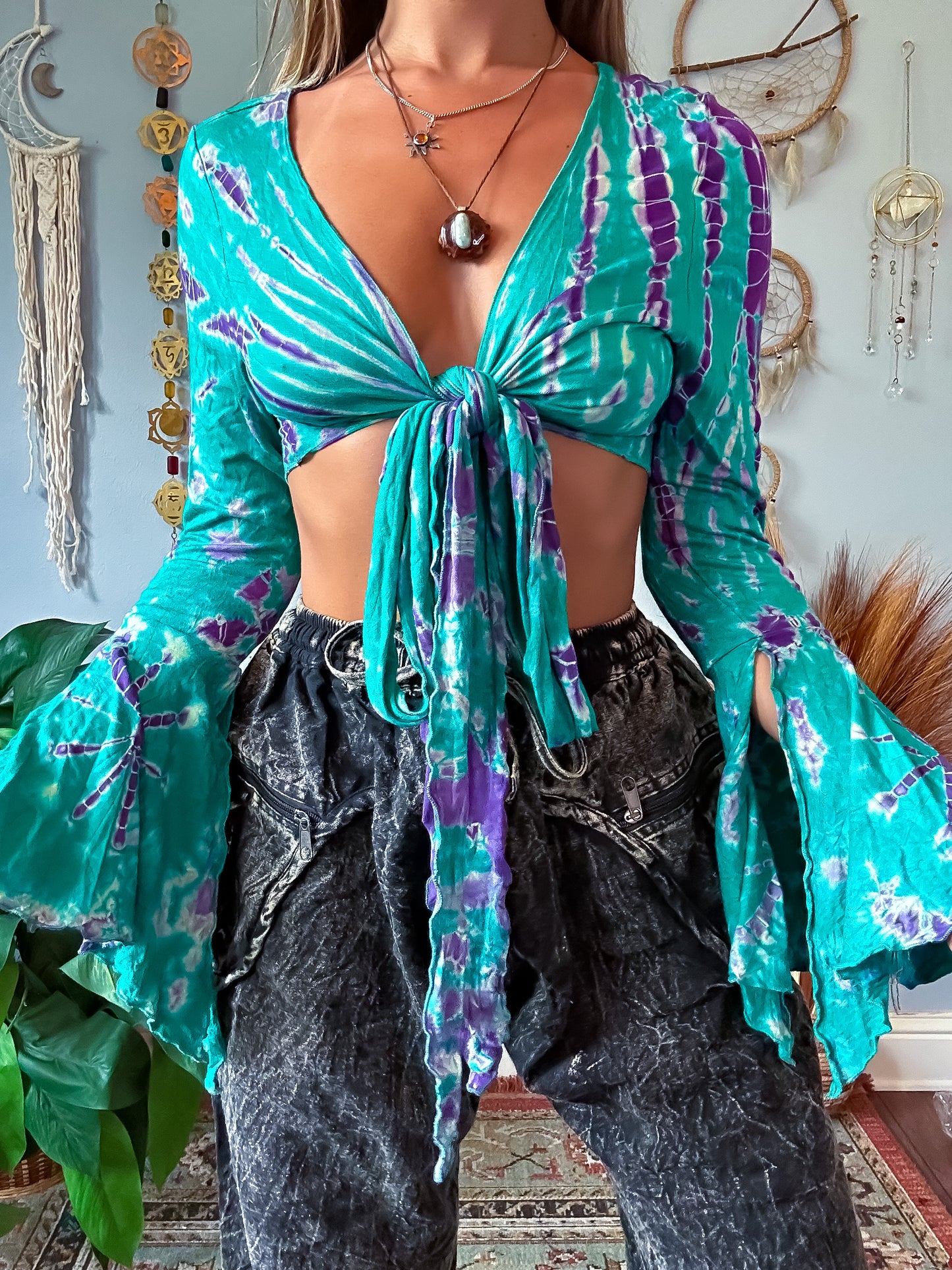 MALOKAI BELL SLEEVE TOP - MINT BLUE