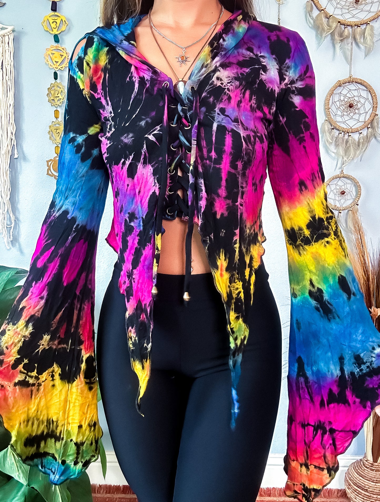 TRIXIE HOODED TOP - BLACK / RAINBOW