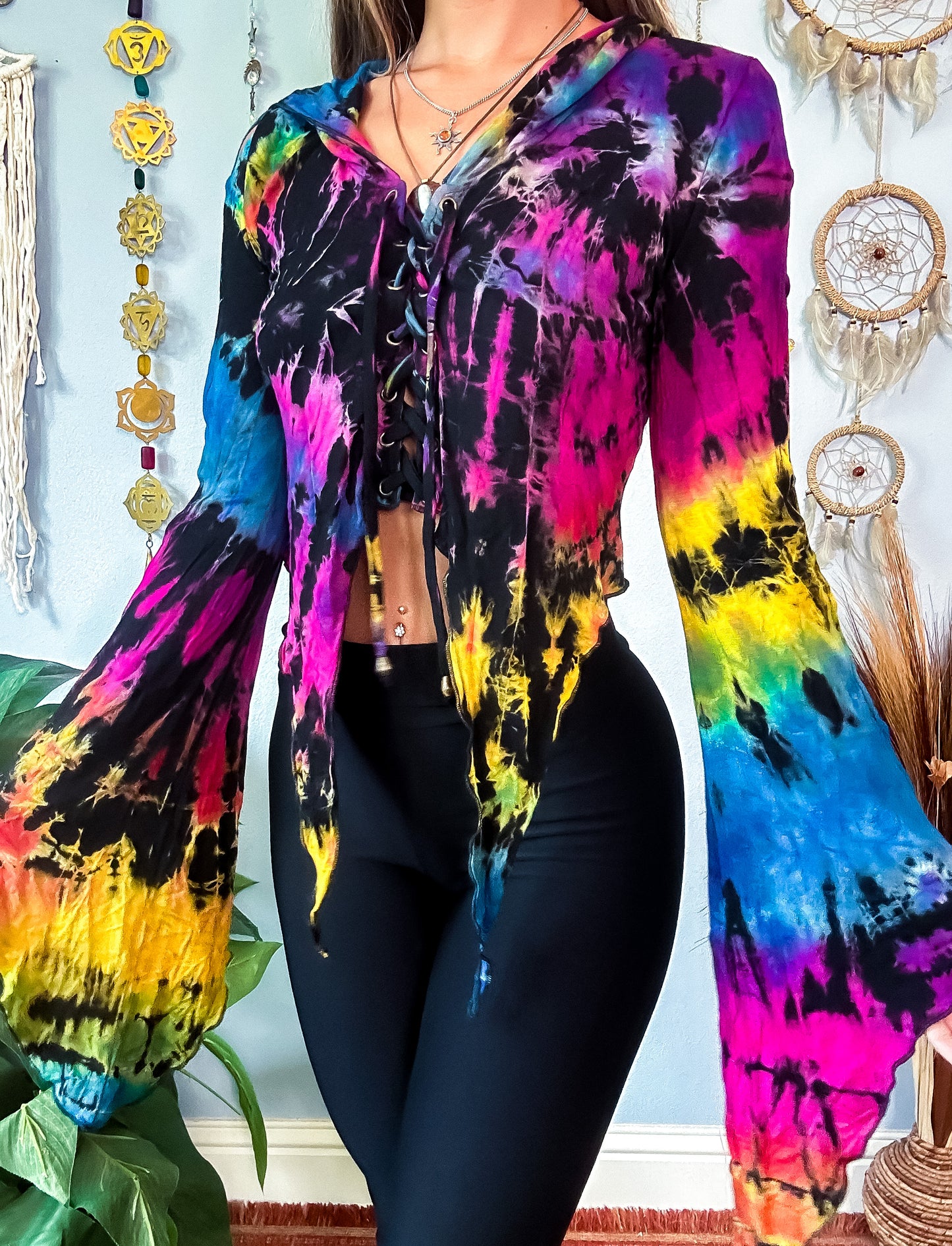 TRIXIE HOODED TOP - BLACK / RAINBOW