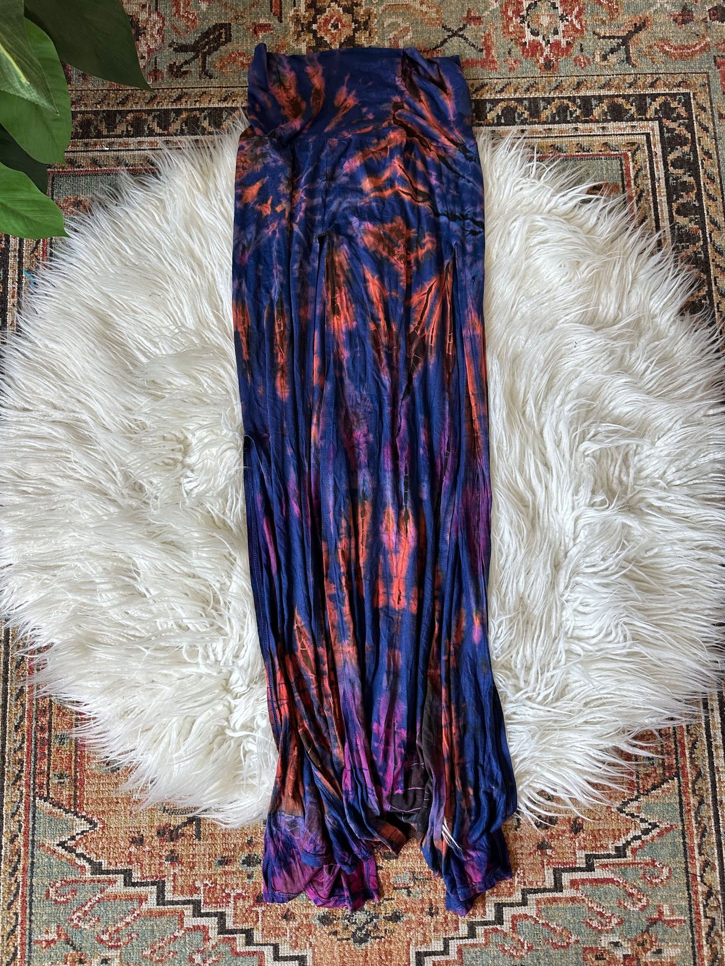 DIXIE SPLIT LET SKIRT