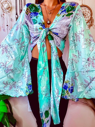 SILK BELL SLEEVE TOP
