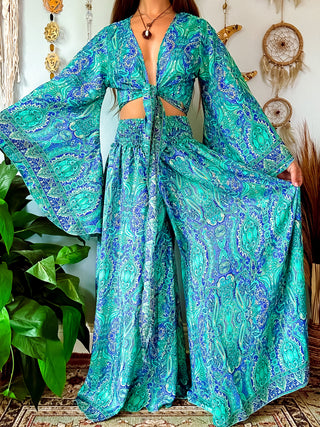 BELL SLEEVE TOP & PANTS SET