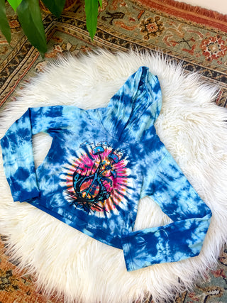 PEACEFUL TRIPS CROPPED HOODIE - BLUE