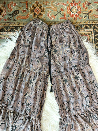 TIERED WIDE LEG PANTS