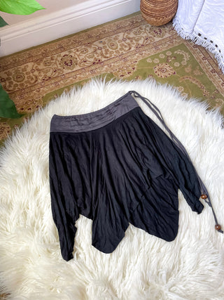 LUNAR PIXIE SKIRT - BLACK