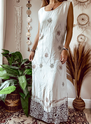 EMBROIDERED DRESS