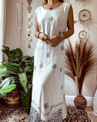 EMBROIDERED DRESS