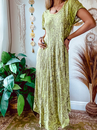 EMBROIDERED SLEEVE ABSTRACT DRESS