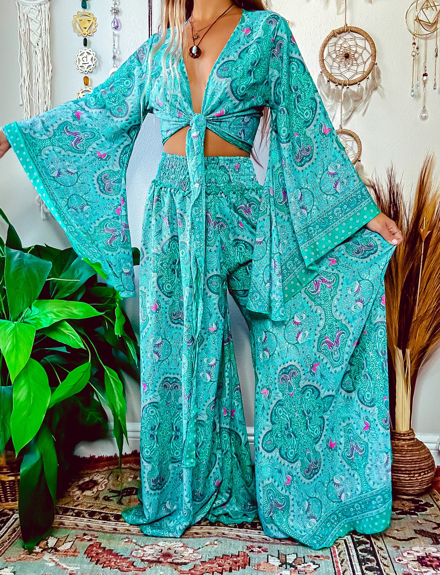 BELL SLEEVE TOP & WIDE LEG PANT SET