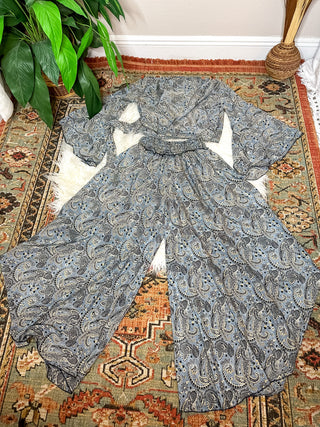 BELL SLEEVE TOP & WIDE LEG PANT SET