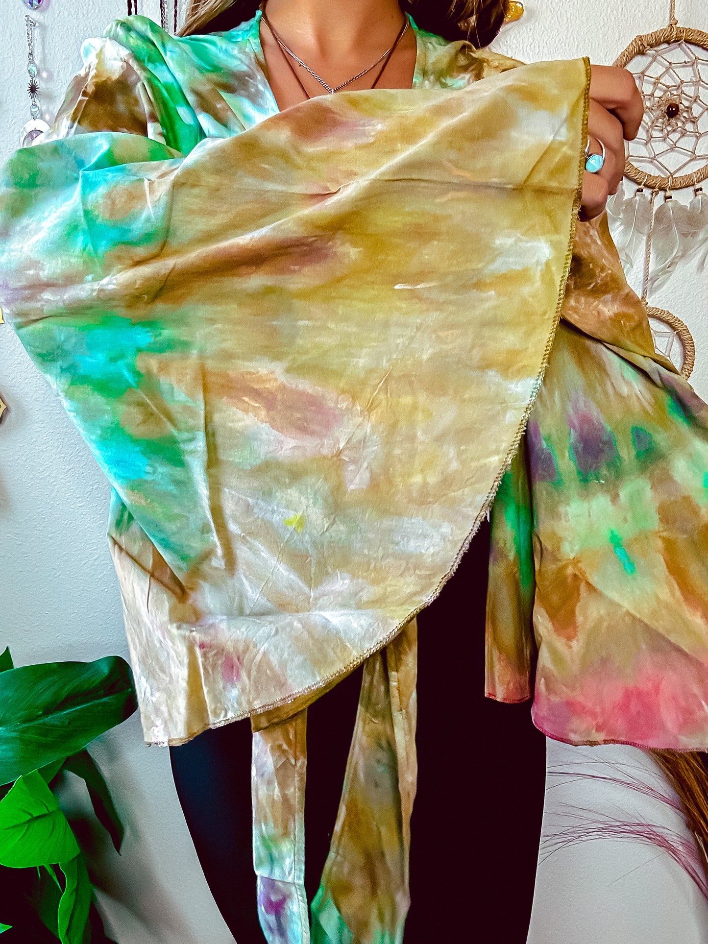 TIE DYE BELL SLEEVE TOP
