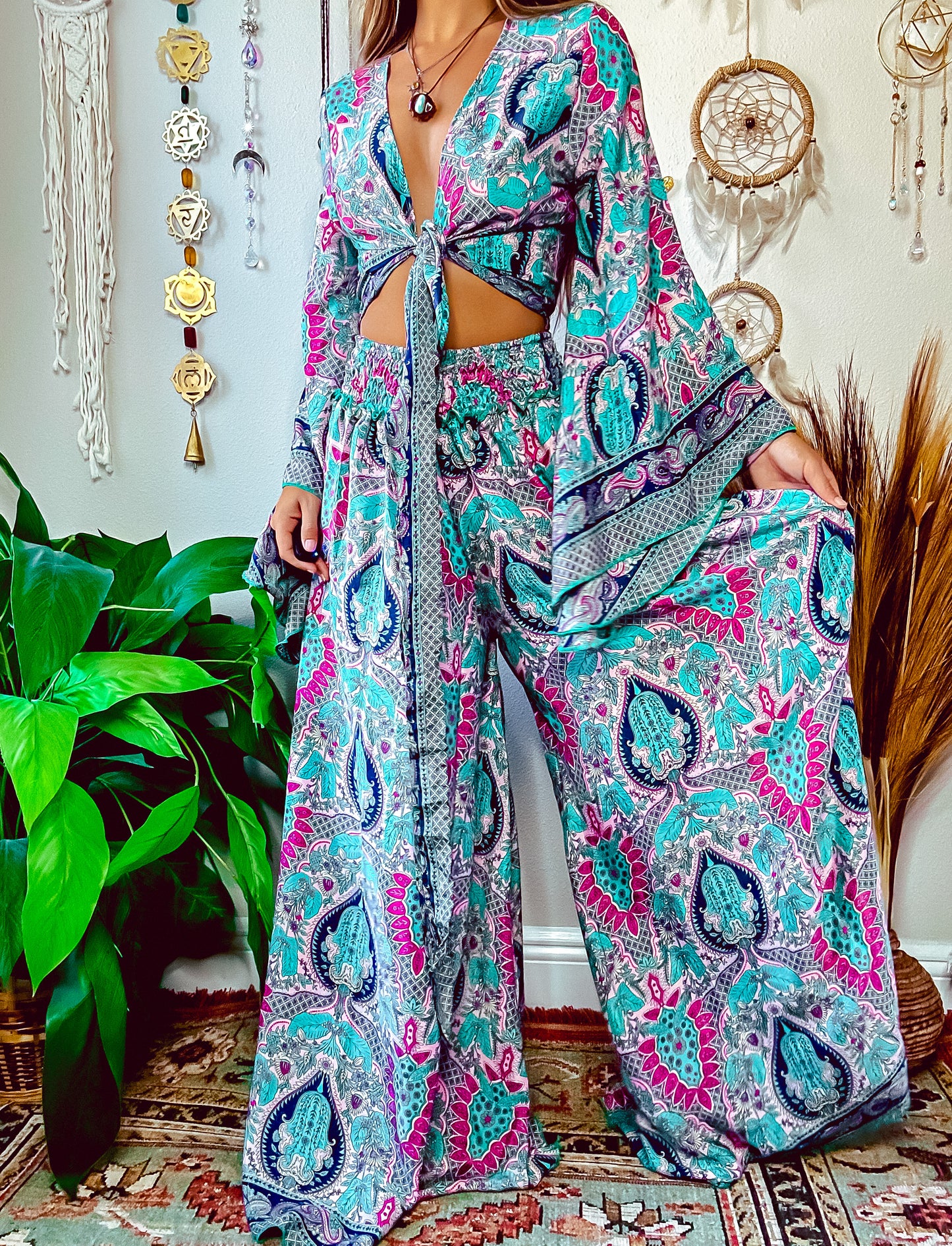 BELL SLEEVE TOP & WIDE LEG PANT SET