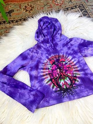PEACEFUL TRIPS CROPPED HOODIE - PURPLE