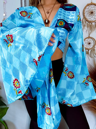 SILK BELL SLEEVE TOP