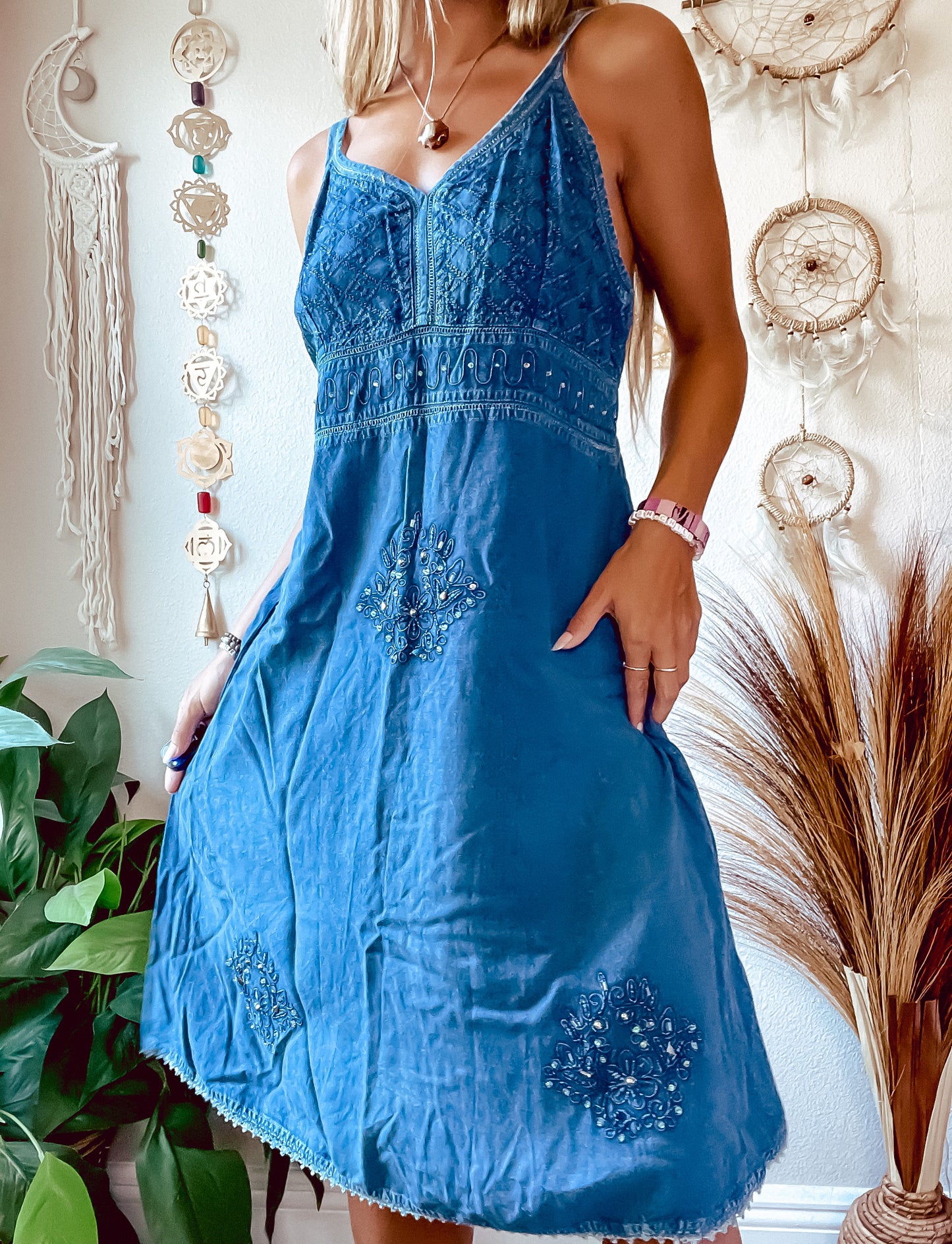 BLUE EMBELLISHED FAIRY STYLE DRESS