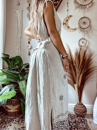 EMBROIDERED DRESS