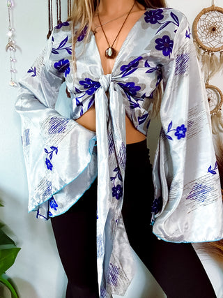SILK BELL SLEEVE TOP