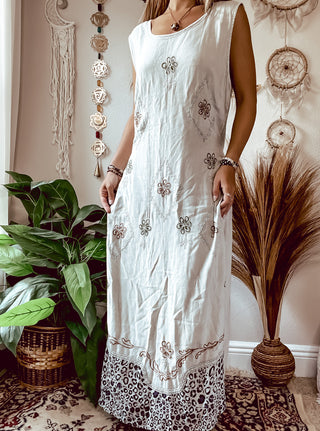 EMBROIDERED DRESS