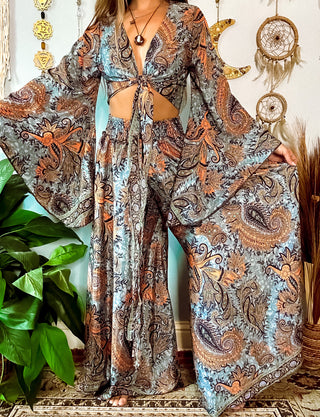 BELL SLEEVE TOP & PANT SET