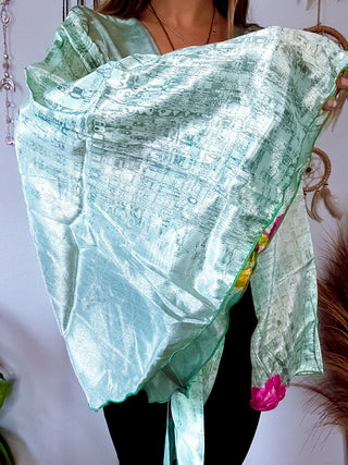 SILK BELL SLEEVE TOP