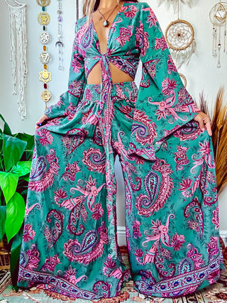 BELL SLEEVE TOP & WIDE LEG PANT SET
