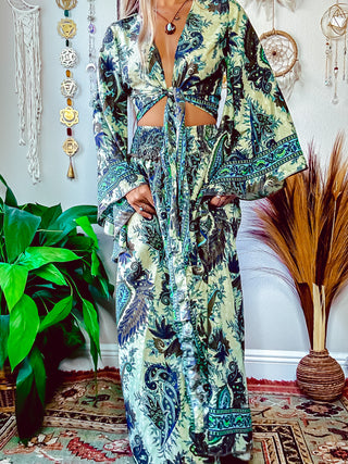 BELL SLEEVE TOP & WIDE LEG PANT SET
