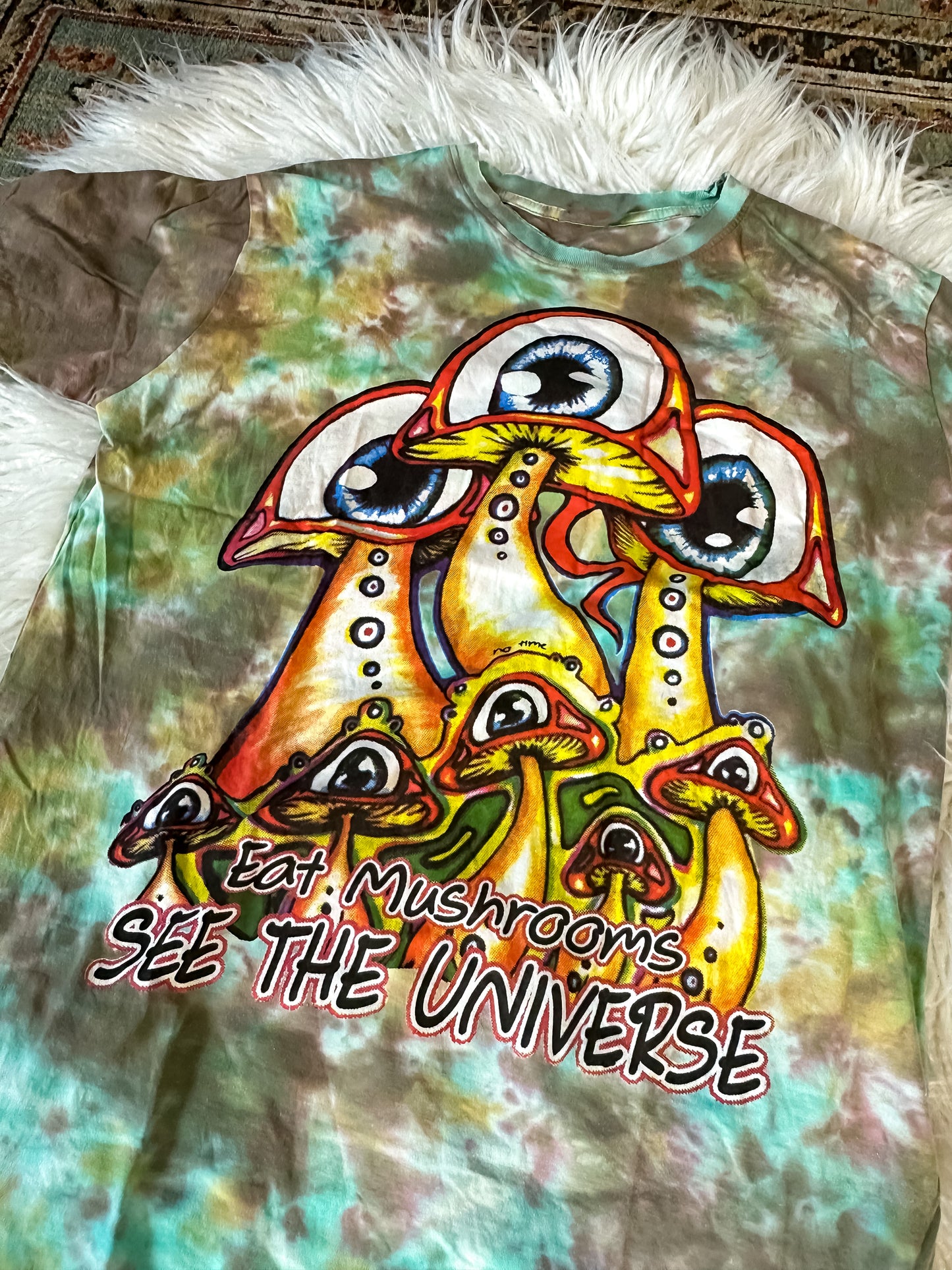 SEE THE UNIVERSE T-SHIRT
