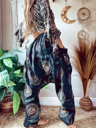 OMELIA HAREM PANTS - BLACK & CREAM