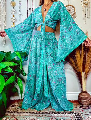 BELL SLEEVE TOP & WIDE LEG PANT SET