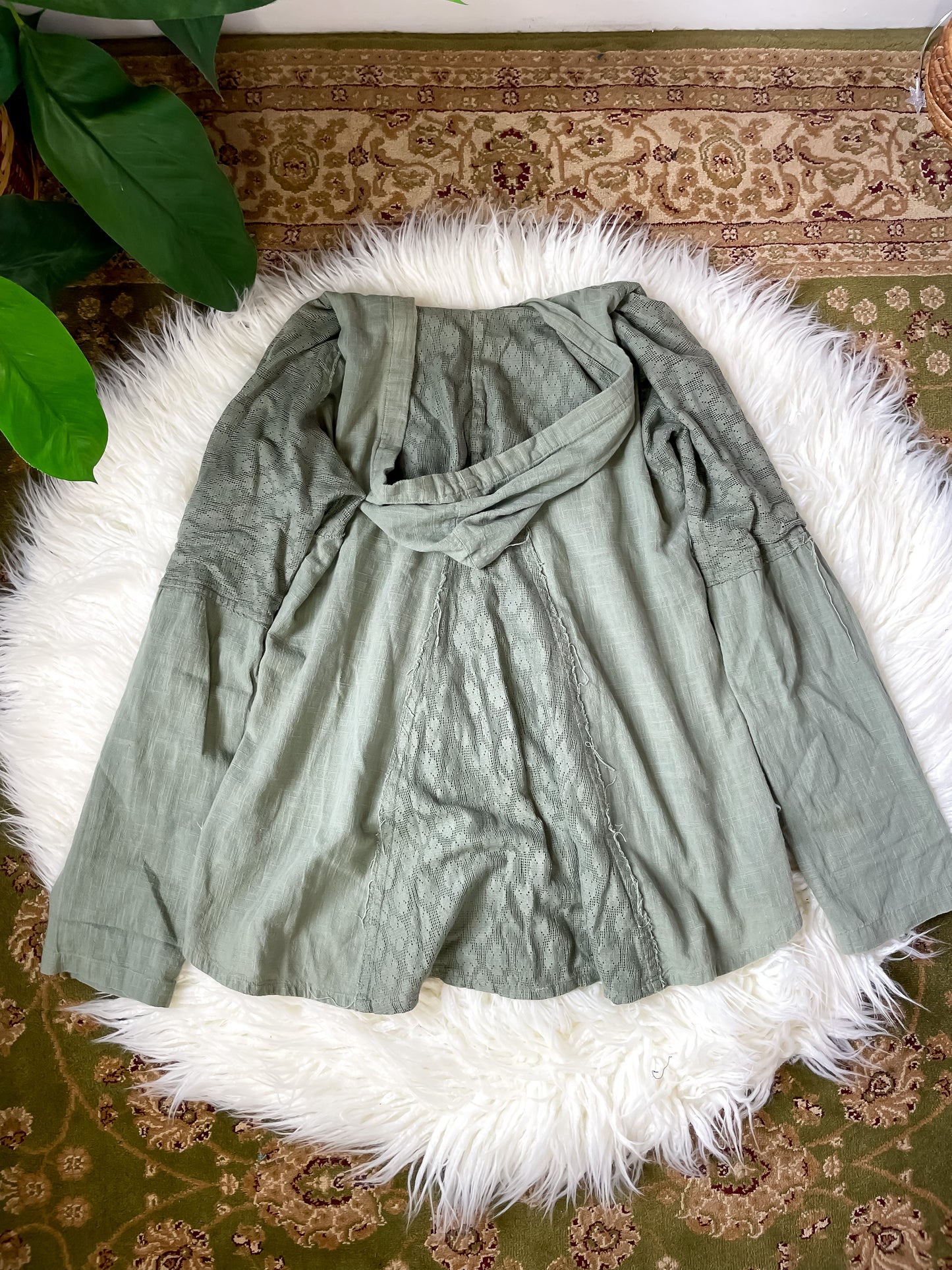 SAGE EMBROIDERED PULLOVER